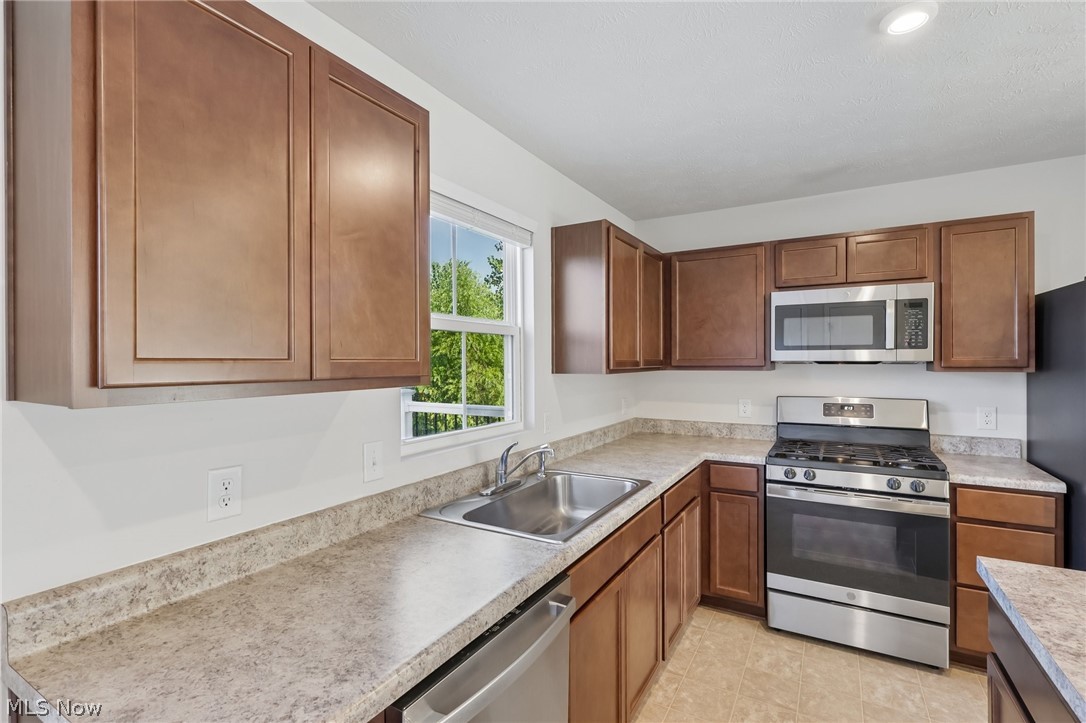 248 Captain Trail Seville OH 44273