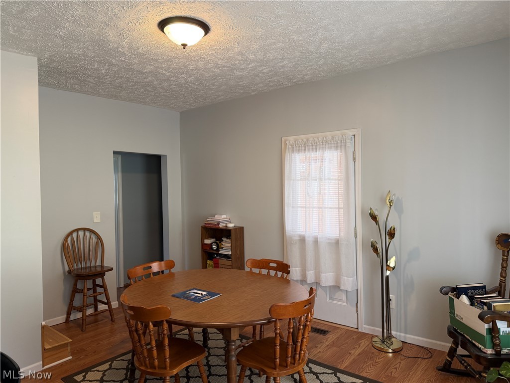 4707 E State Street Midvale OH 44653