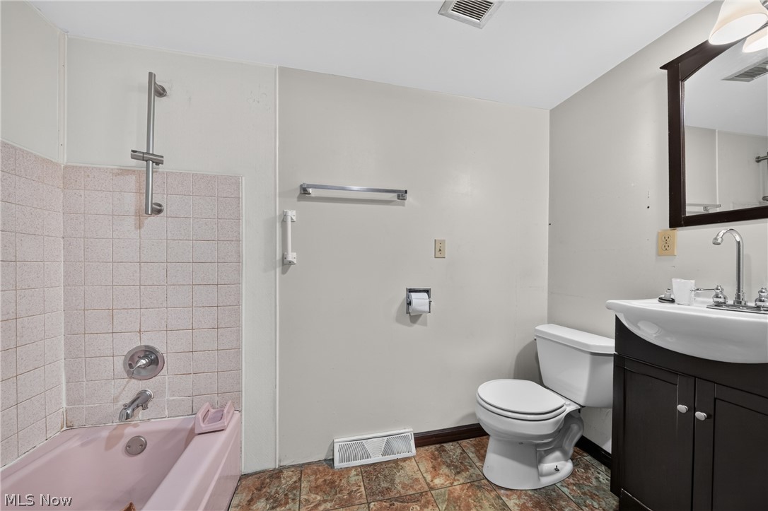 4552 N Monroe Center Road Kingsville OH 44048