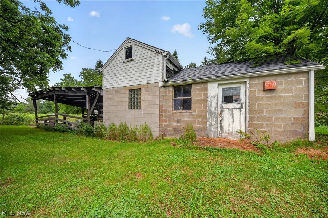4552 N Monroe Center Road Kingsville OH 44048