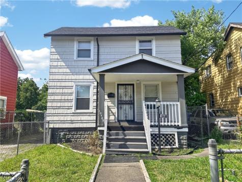 10409 Nelson Avenue Cleveland OH 44105