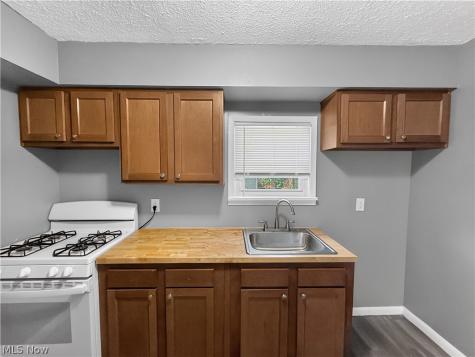 10409 Nelson Avenue Cleveland OH 44105