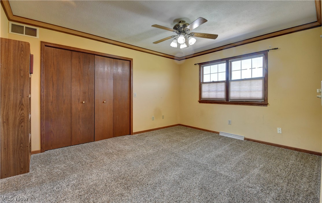 6018 Race Road NW Strasburg OH 44680