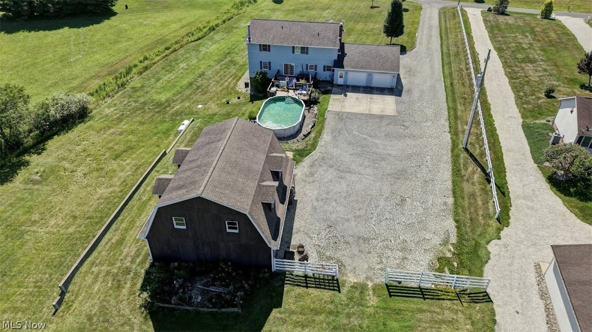6018 Race Road NW Strasburg OH 44680