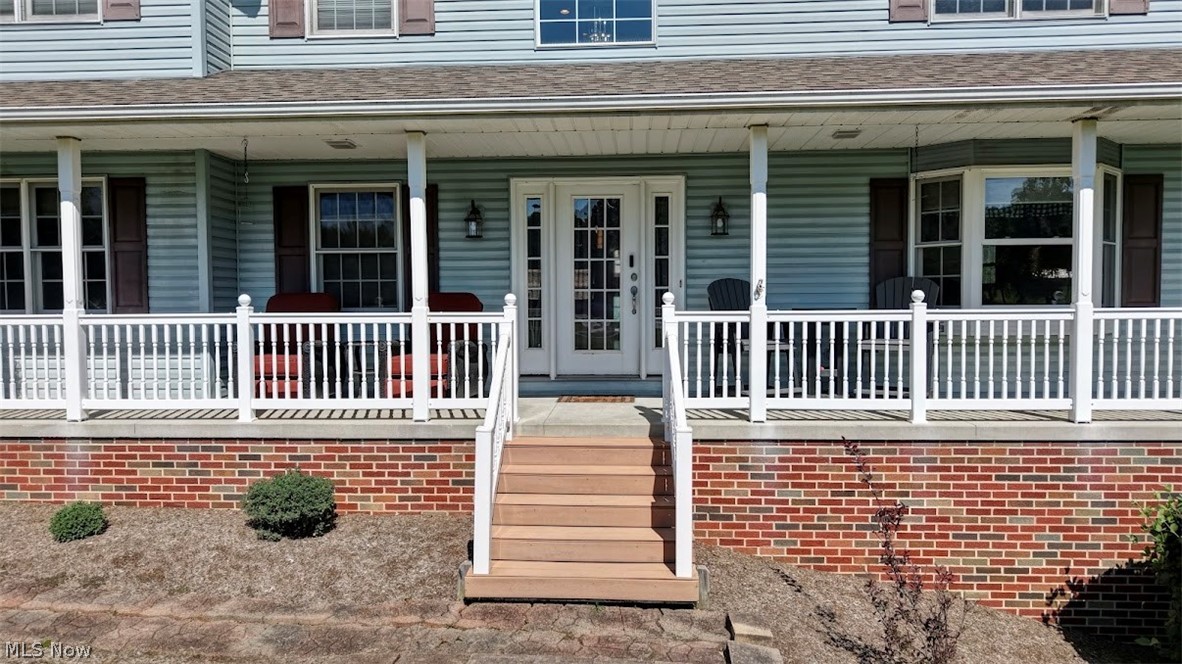 6018 Race Road NW Strasburg OH 44680