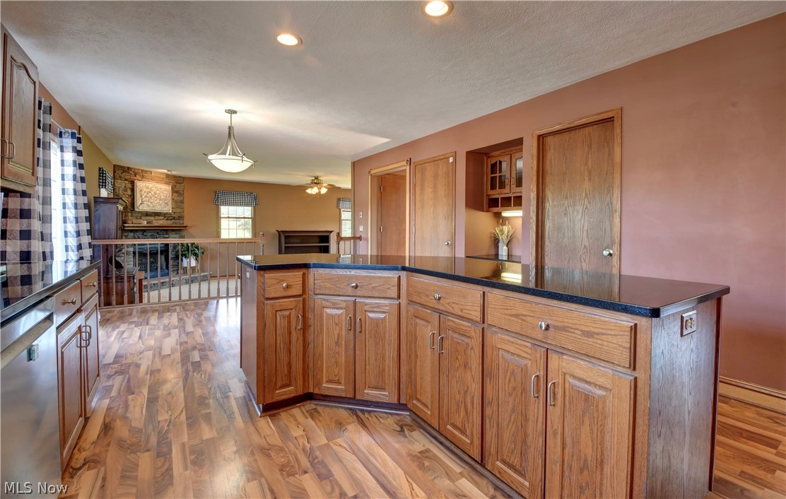 6018 Race Road NW Strasburg OH 44680