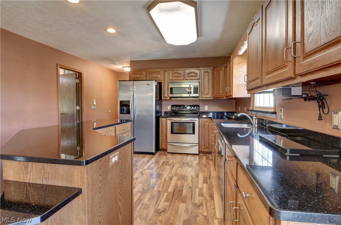 6018 Race Road NW Strasburg OH 44680