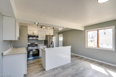 297 Paul Street Bedford OH 44146