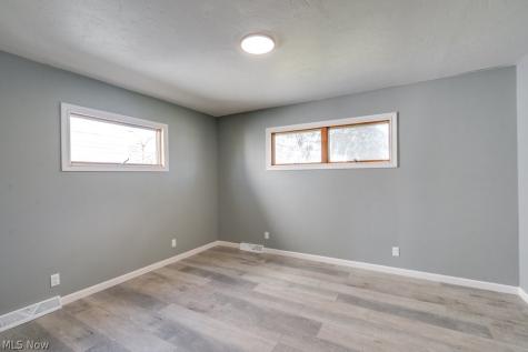 297 Paul Street Bedford OH 44146