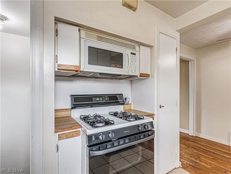 15606 Scottsdale Boulevard Shaker Heights OH 44120