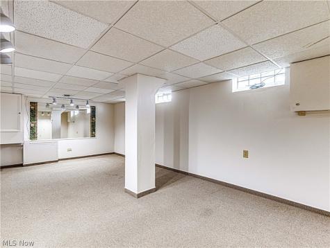 15606 Scottsdale Boulevard Shaker Heights OH 44120