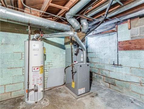 15606 Scottsdale Boulevard Shaker Heights OH 44120