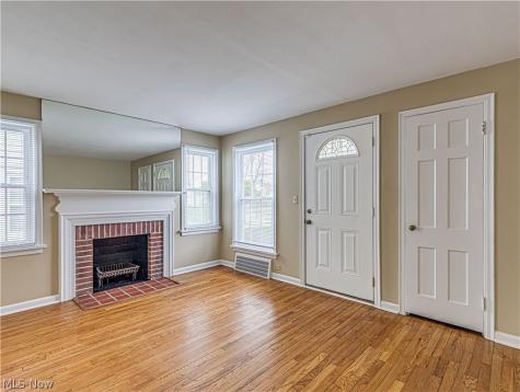 15606 Scottsdale Boulevard Shaker Heights OH 44120