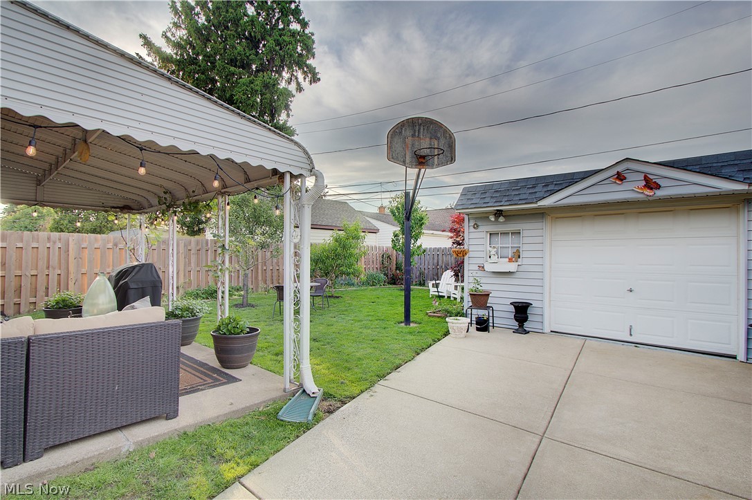 7612 Ira Avenue Brooklyn OH 44144