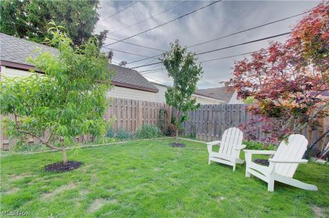7612 Ira Avenue Brooklyn OH 44144