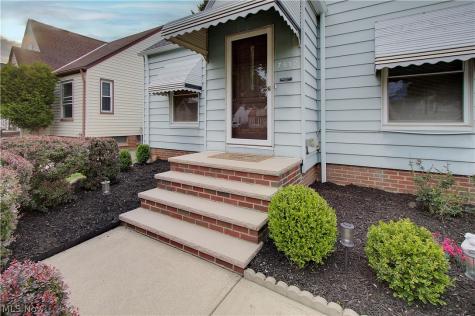 7612 Ira Avenue Brooklyn OH 44144