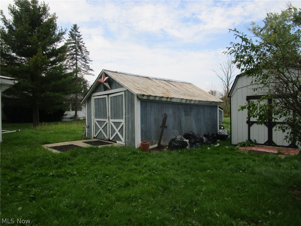 2605 E Water Street Rock Creek OH 44084