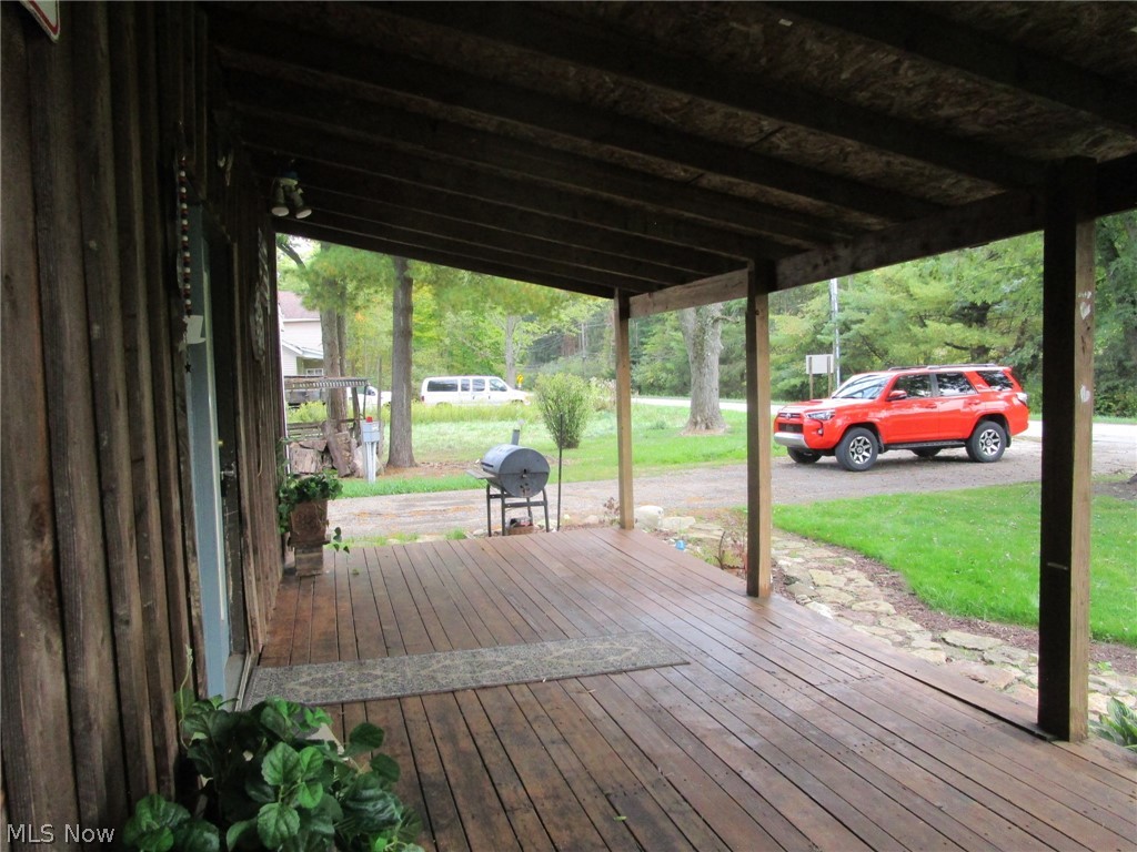 2605 E Water Street Rock Creek OH 44084