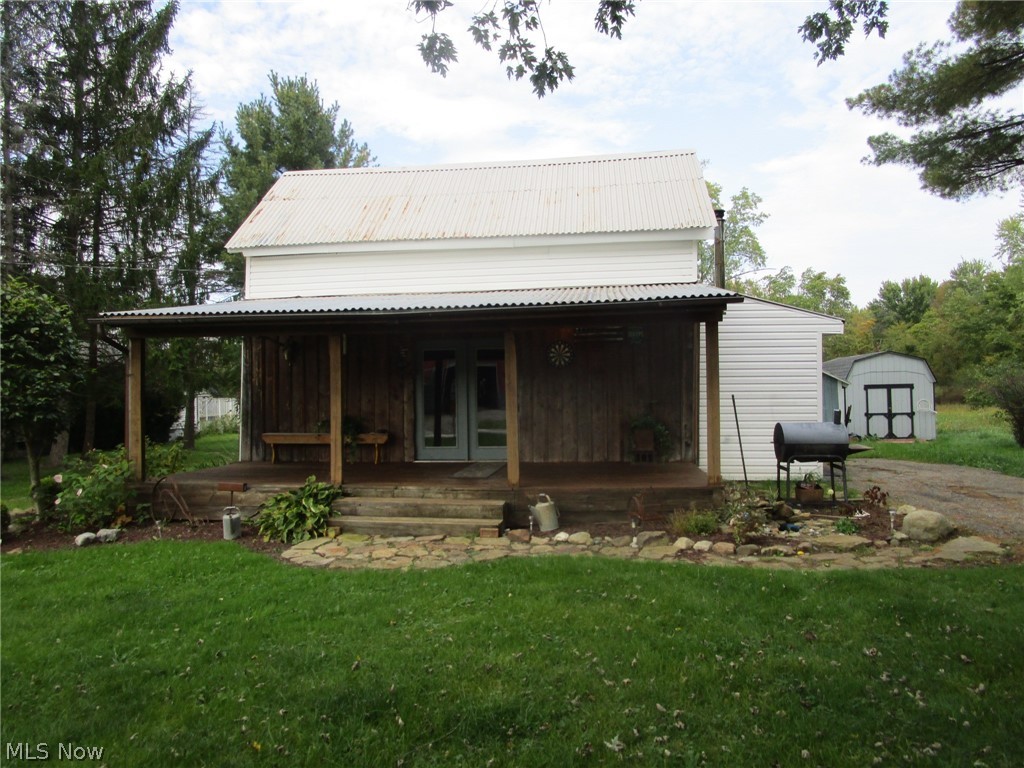 2605 E Water Street Rock Creek OH 44084