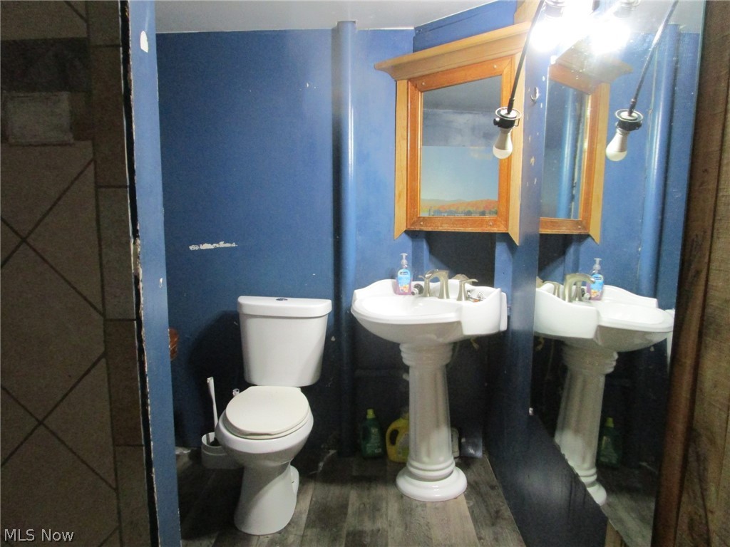 2605 E Water Street Rock Creek OH 44084