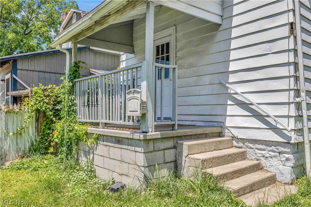 315 Plymouth Avenue Girard OH 44420