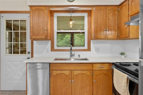 2134 Plymouth Drive Uniontown OH 44685