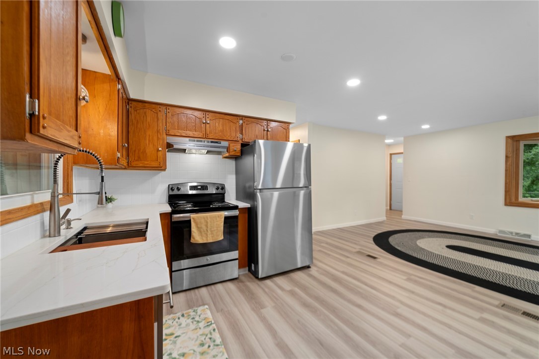 2134 Plymouth Drive Uniontown OH 44685