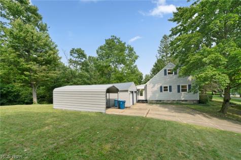 2134 Plymouth Drive Uniontown OH 44685
