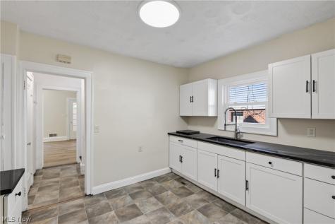 1629 Ivydale Road Cleveland Heights OH 44118