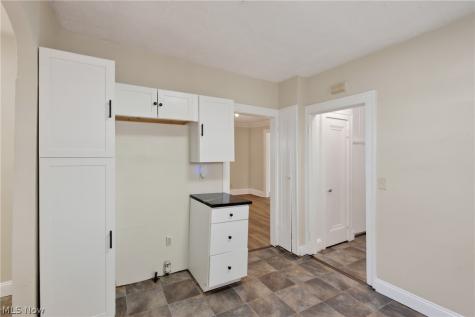 1629 Ivydale Road Cleveland Heights OH 44118