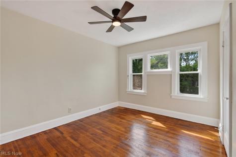 1629 Ivydale Road Cleveland Heights OH 44118