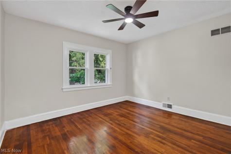 1629 Ivydale Road Cleveland Heights OH 44118