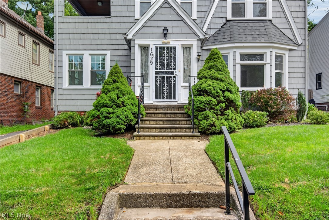 1629 Ivydale Road Cleveland Heights OH 44118