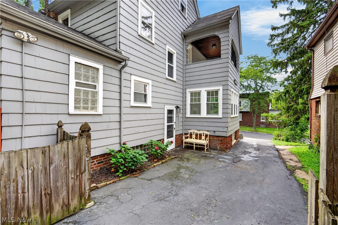 1629 Ivydale Road Cleveland Heights OH 44118