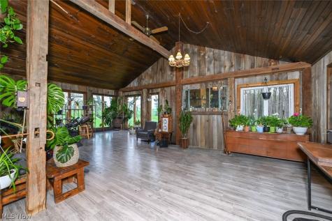 1305 Township Road 1656 Ashland OH 44805
