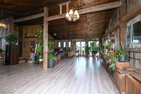1305 Township Road 1656 Ashland OH 44805