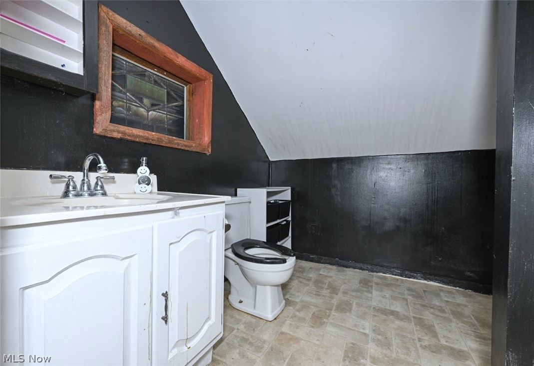 1305 Township Road 1656 Ashland OH 44805