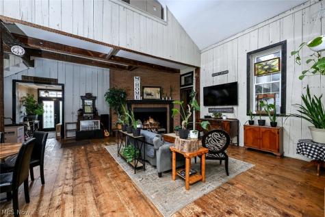 1305 Township Road 1656 Ashland OH 44805