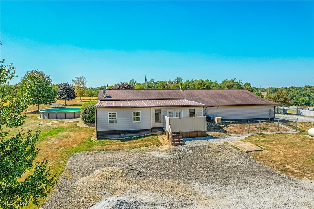 3044 Jasmine Road NW Carrollton OH 44615