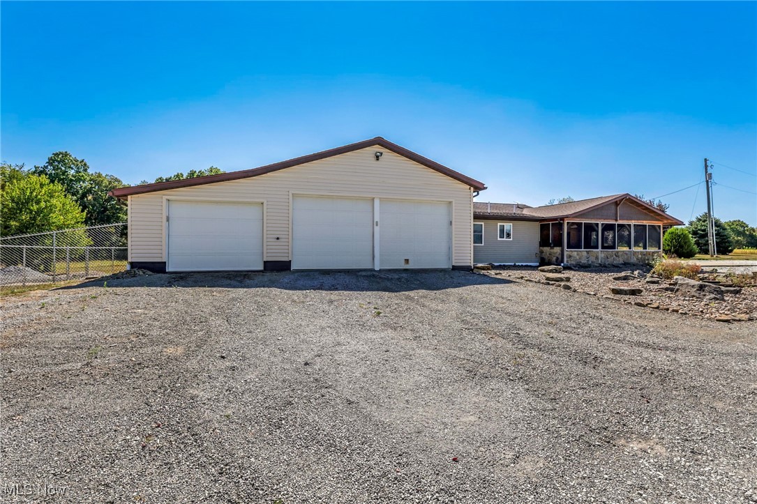 3044 Jasmine Road NW Carrollton OH 44615