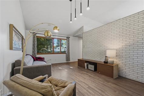 13416 Havendale Drive Brook Park OH 44142