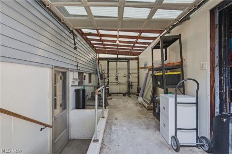 13416 Havendale Drive Brook Park OH 44142