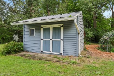 21 Harmony Hills Drive Akron OH 44321