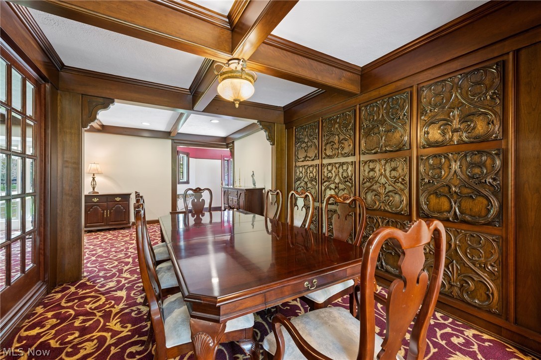 6736 Big Creek Parkway Middleburg Heights OH 44130