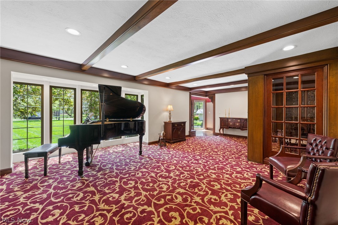 6736 Big Creek Parkway Middleburg Heights OH 44130