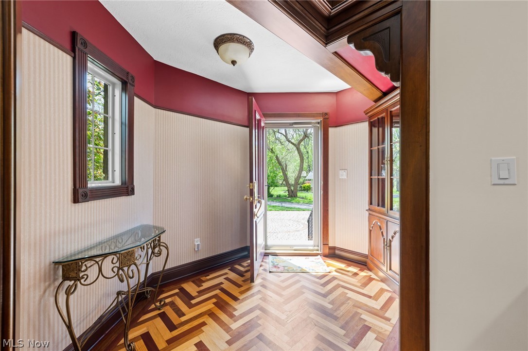 6736 Big Creek Parkway Middleburg Heights OH 44130
