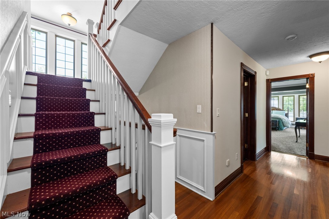 6736 Big Creek Parkway Middleburg Heights OH 44130