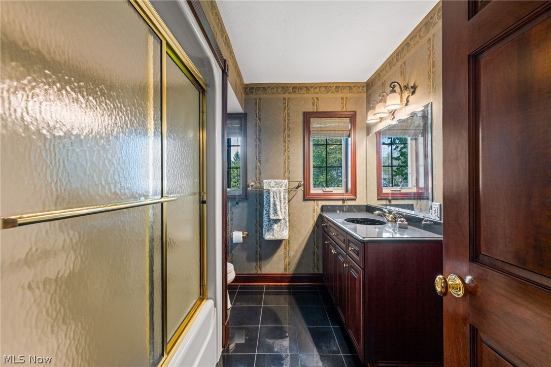 6736 Big Creek Parkway Middleburg Heights OH 44130