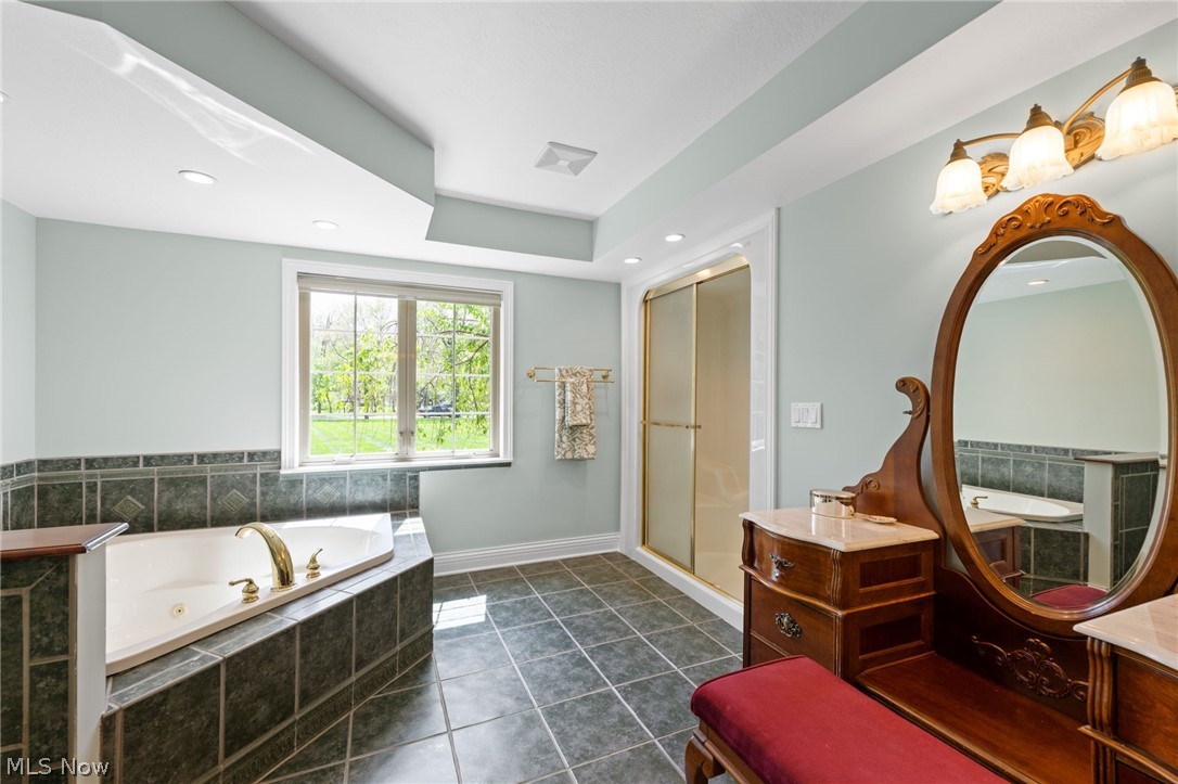 6736 Big Creek Parkway Middleburg Heights OH 44130