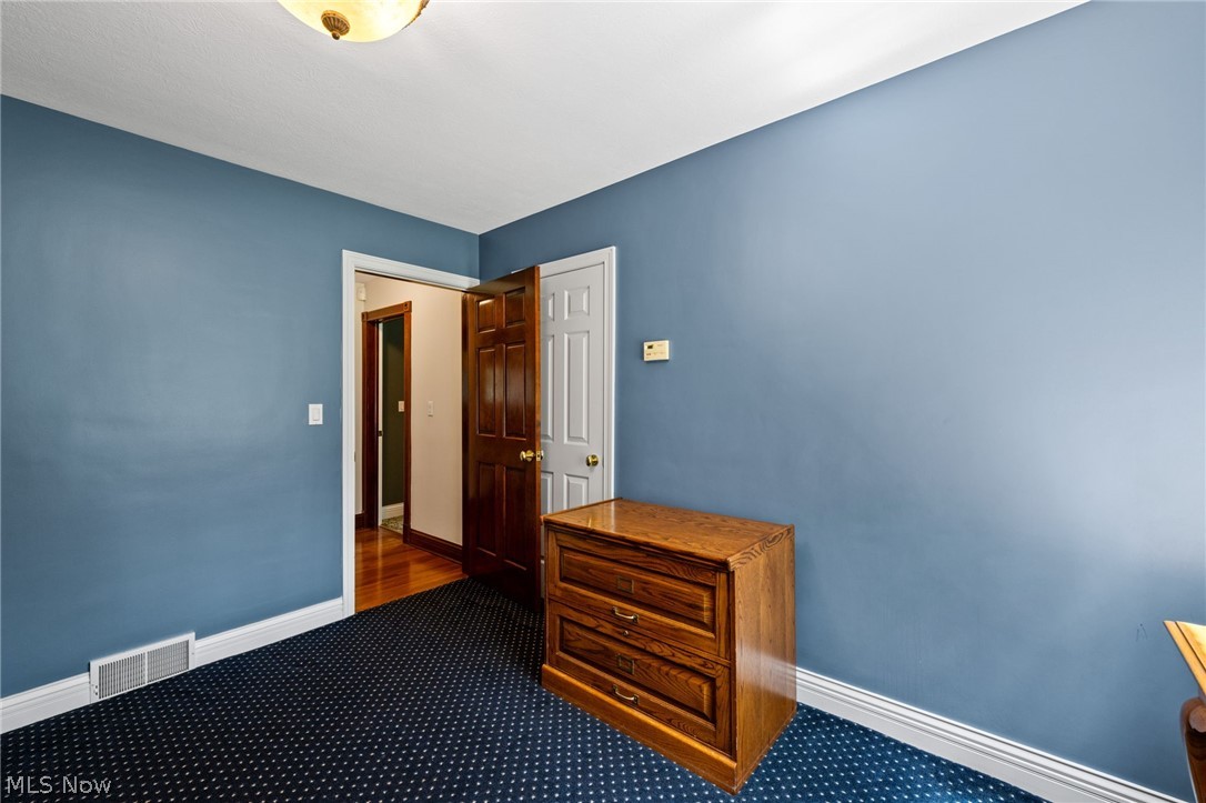 6736 Big Creek Parkway Middleburg Heights OH 44130